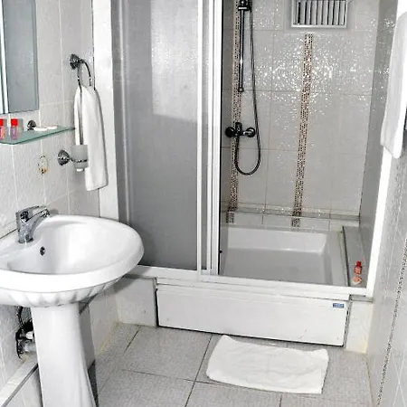 Bade 2 Otel