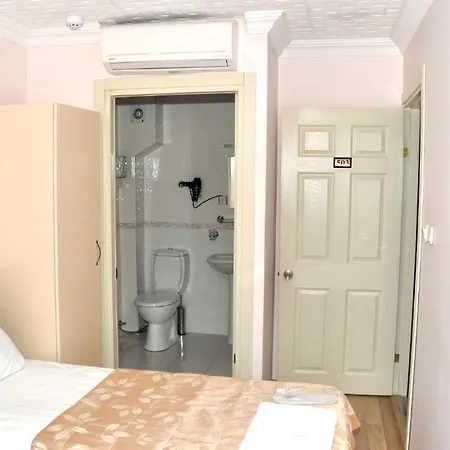 Bade 2 Otel