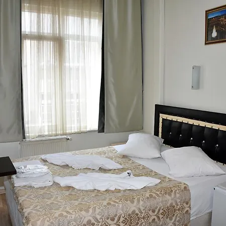 Bade 2 Otel